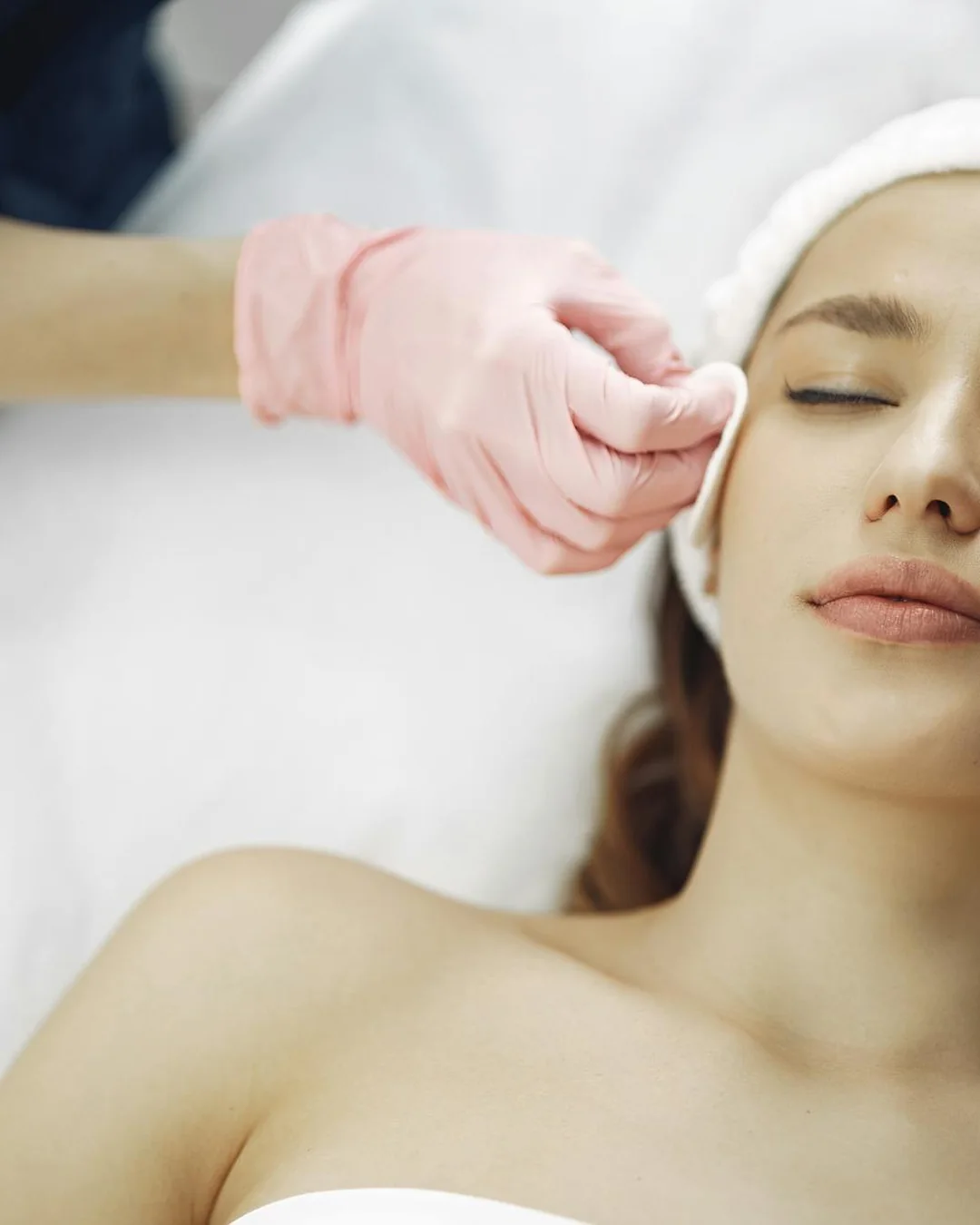 Tratamiento de luminosidad y vitalidad facial en Clínica Gottardo