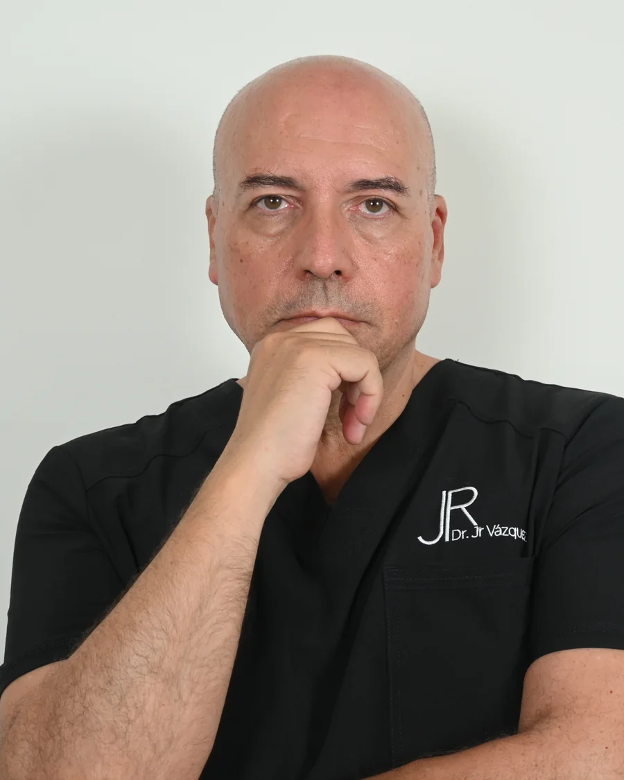Dr. JR Vázquez, médico estético en Clínica Gottardo
